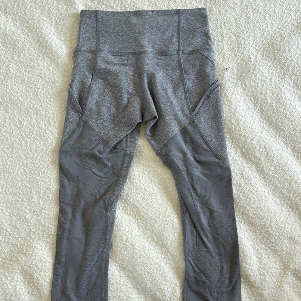 Lululemon Athletica Gray Leggings Comfortable Versatile